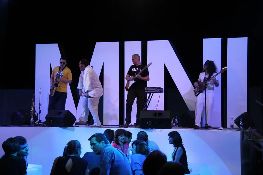 Lanzamiento de MINI en Colombia